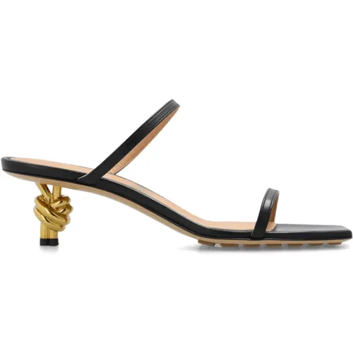 ‘Knot’ heeled sandals , female, Sizes: 4 UK, 4 1/2 UK, 5 UK - Bottega Veneta - Modalova