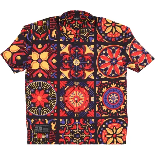 Red Majolica Pattern Oversize Shirt , male, Sizes: S - Dolly Noire - Modalova