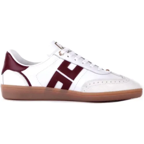 Ivory Wildleder Bestickte Logo Sneakers - Elisabetta Franchi - Modalova