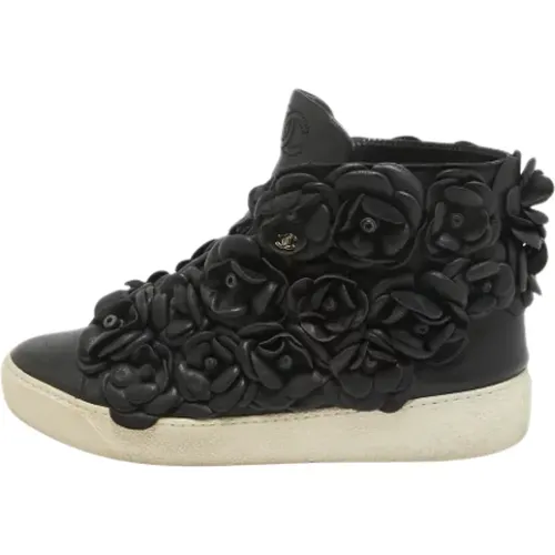 Pre-owned Leather sneakers , female, Sizes: 5 1/2 UK - Chanel Vintage - Modalova