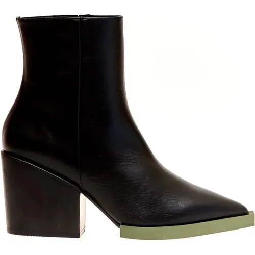 Leather Texano with Green Sole - Size 35 , female, Sizes: 5 UK, 6 UK, 7 UK, 3 UK, 2 UK, 4 UK - Paloma Barceló - Modalova