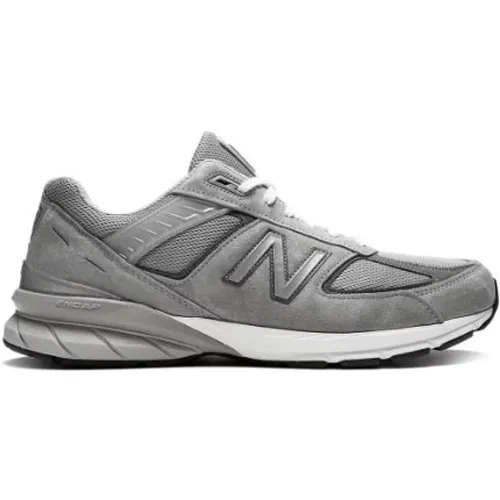 Stylish Sneakers for Active Lifestyle , male, Sizes: 12 1/2 UK, 6 1/2 UK - New Balance - Modalova