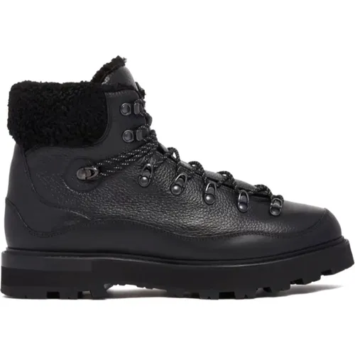 Classic Leather Boot , male, Sizes: 5 UK - Moncler - Modalova