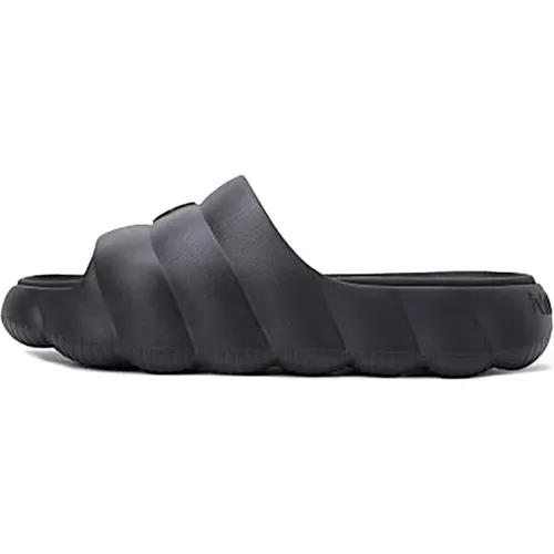 Stylish Ciabatta Shoes for Men , female, Sizes: 5 UK, 4 UK, 7 UK, 6 UK - Moncler - Modalova