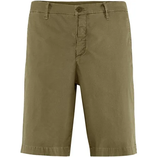 Comfy Chino Bermuda Shorts , male, Sizes: W31, W34, W29, W33, W32, W30, W36, W40, W38 - BomBoogie - Modalova