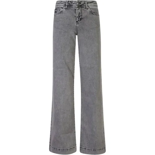 Jeans for Stylish Look , female, Sizes: W32, W27, W31, W30, W26, W29, W28 - Versace Jeans Couture - Modalova