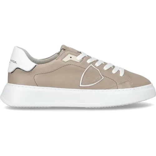 Urban Chic Nubuk Sneakers Grau , Herren, Größe: 42 EU - Philippe Model - Modalova