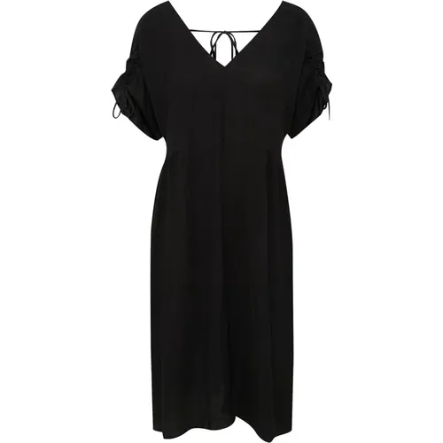 V-Neck Dress with Back Cutout , female, Sizes: M, XL, 2XL, S, XS, L - Soaked in Luxury - Modalova