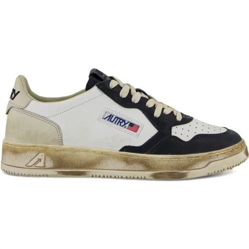 Blue Flat Shoes Classic Sporty Sneaker , male, Sizes: 10 UK, 12 UK, 9 UK, 7 UK, 13 UK - Autry - Modalova