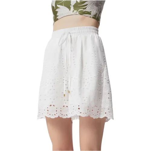 Bestickte Weiße Sommer Shorts , Damen, Größe: L - Bizuu - Modalova