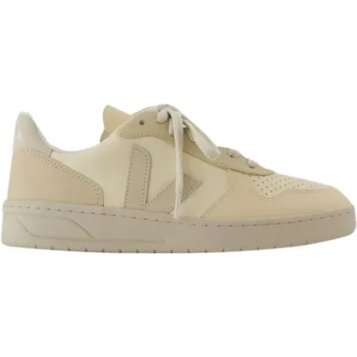 Leather sneakers , female, Sizes: 5 UK, 6 UK - Veja - Modalova