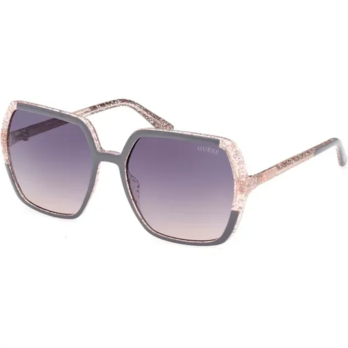 Grau/Rauchgetönte Sonnenbrille , Damen, Größe: 56 MM - Guess - Modalova