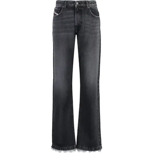 Straight-Leg Jeans mit Frayed Hem , Damen, Größe: W28 - Diesel - Modalova