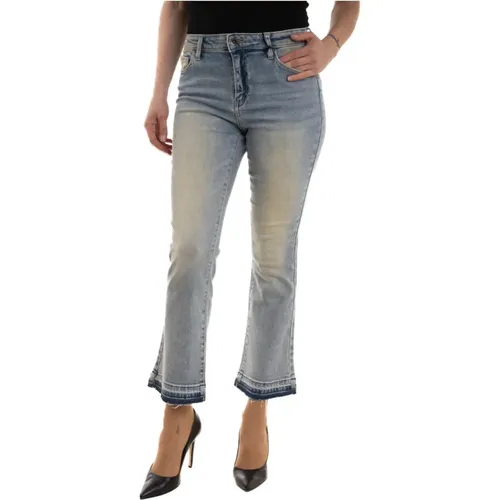 Vintage Flare Capri Jeans with Fringed Trumpet Bottom , female, Sizes: W26, W29, W31, W30, W28, W27 - Armani Exchange - Modalova