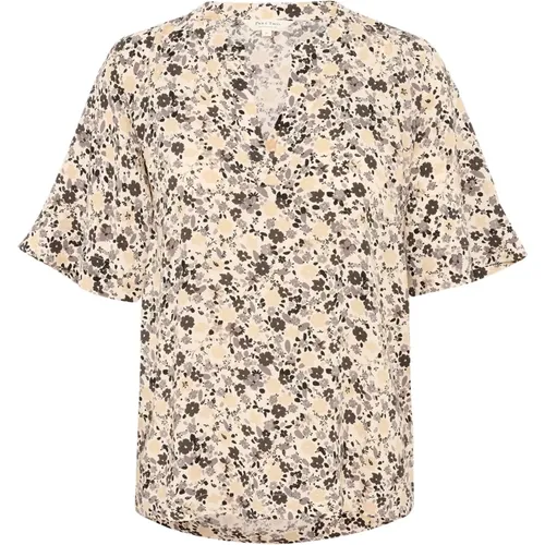 White Pepper Mini Flower T-Shirt , female, Sizes: XL - Part Two - Modalova