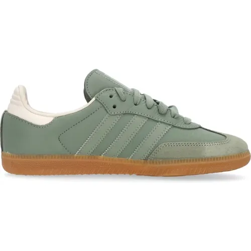 Silbergrüne Streetwear Sneakers , Damen, Größe: 44 2/3 EU - Adidas - Modalova
