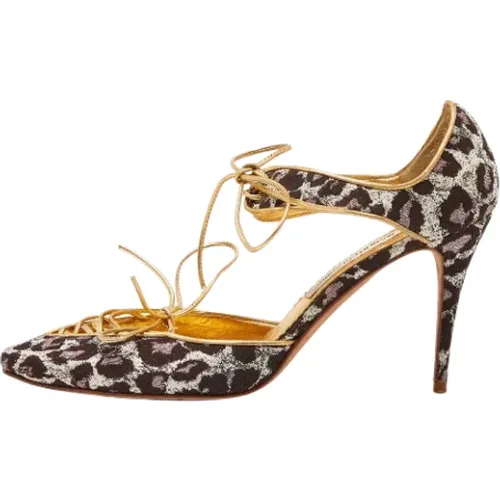 Pre-owned Leather heels , female, Sizes: 7 UK - Manolo Blahnik Pre-owned - Modalova