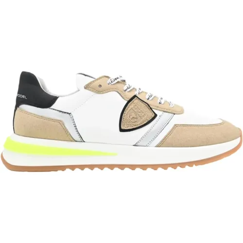 Low Top Sneakers in White Beige , male, Sizes: 6 UK, 9 UK, 11 UK, 8 UK, 5 UK, 10 UK - Philippe Model - Modalova