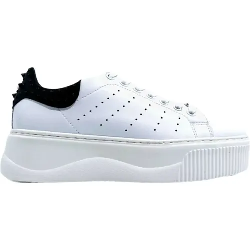 Studded Pearl Sneakers , female, Sizes: 4 UK - Cult - Modalova