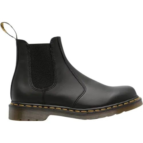 Nappa Winter Boots , male, Sizes: 6 UK, 10 UK, 4 UK, 7 UK, 3 UK, 11 UK, 5 UK, 2 UK - Dr. Martens - Modalova