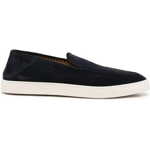 Elegant Closed Flats Sneakers , male, Sizes: 5 UK, 6 UK - Giorgio Armani - Modalova