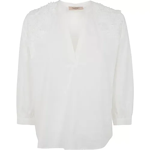 Bluse mit bestickten Blumen,Weiße Gewebte Bluse Eleganter Stil,Bluse mit Blumenstickerei und V-Ausschnitt - Twinset - Modalova