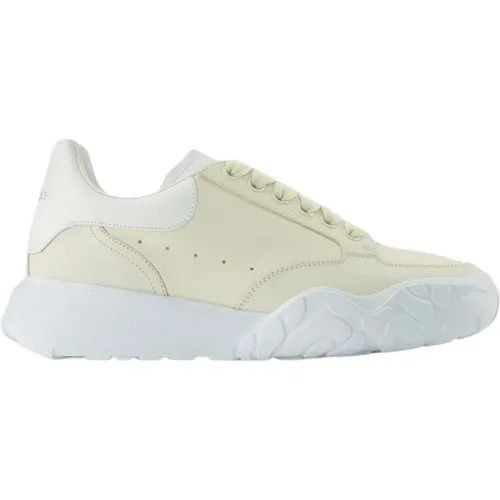 Cream/ Leather Court Sneakers , male, Sizes: 8 UK - alexander mcqueen - Modalova