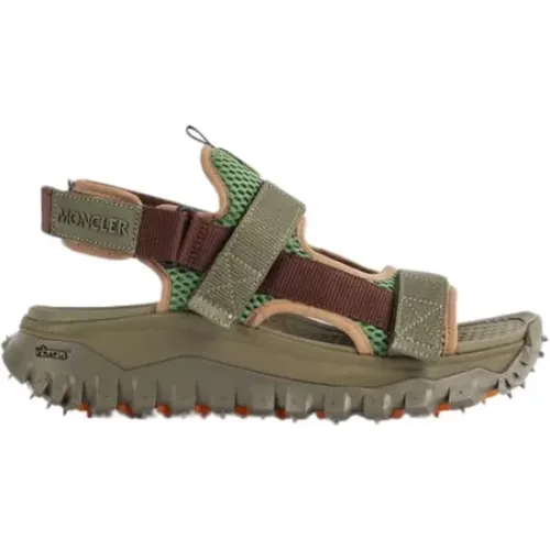 Khaki TrailGrip sandals , male, Sizes: 5 UK, 7 UK, 10 UK, 9 UK, 8 UK - Moncler - Modalova