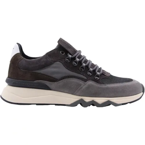 Stylish Sneaker Egheeze , male, Sizes: 8 1/2 UK, 11 UK - Floris van Bommel - Modalova