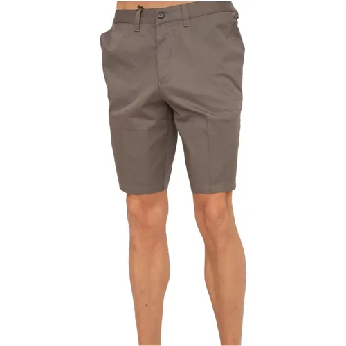 Graue Bermuda-Shorts , Herren, Größe: S - Emporio Armani - Modalova