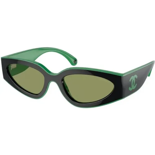 Stilvolle schwarze Sonnenbrille mit grünen Gläsern , Damen, Größe: 54 MM - Chanel - Modalova