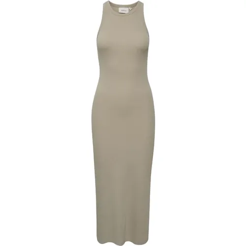 Simple and Elegant Long Dress , female, Sizes: L, M, XL, S - Gestuz - Modalova