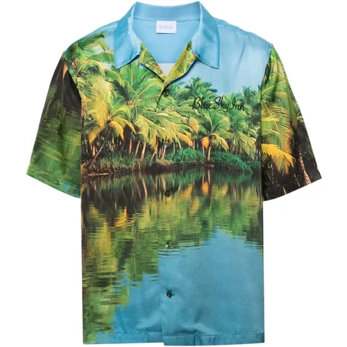Forest Green Graphic Print Shirt , male, Sizes: L, S, XL - Blue Sky Inn - Modalova