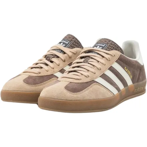 Earth Strata Indoor Sneakers , Herren, Größe: 42 2/3 EU - Adidas - Modalova