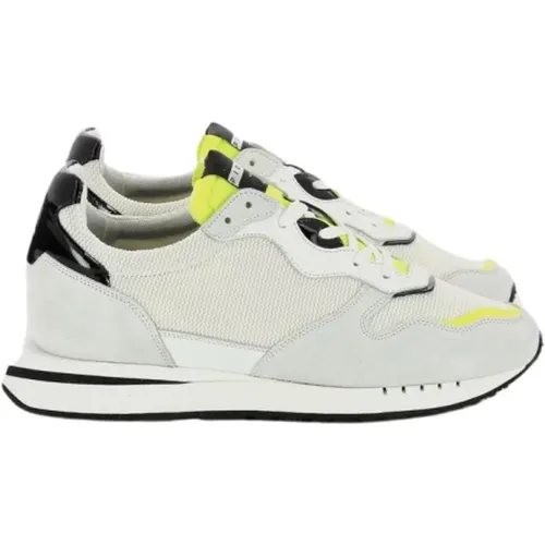 Kasani low top running sneakers , male, Sizes: 8 UK, 10 UK, 9 UK - Piola - Modalova