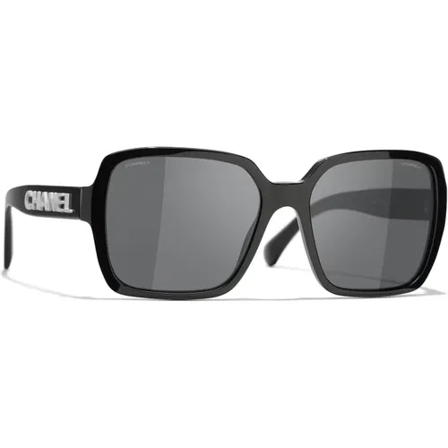 Sunglasses, Versatile Style, Everyday Use , female, Sizes: 56 MM - Chanel - Modalova