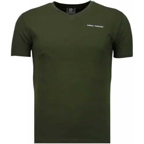Basic Exklusiver V-Ausschnitt - Herren T-Shirt - 5799G - Local Fanatic - Modalova