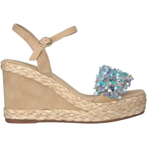 Beaded Wedge Sandal with Square Toe , female, Sizes: 5 UK, 7 UK, 4 UK, 6 UK, 3 UK - Alma en Pena - Modalova