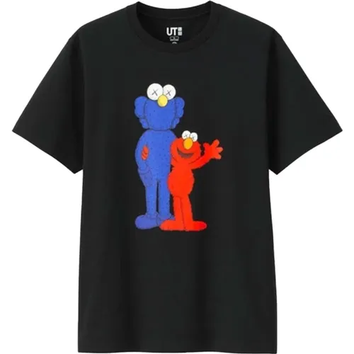 Sesame Street BFF Elmo Tee Schwarz , Herren, Größe: L - Kaws - Modalova