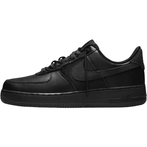 Skin Sneakers - Stylish and Comfortable , male, Sizes: 4 1/2 UK, 4 UK, 2 UK, 5 UK, 1 1/2 UK, 3 1/2 UK, 2 1/2 UK, 6 UK - Nike - Modalova