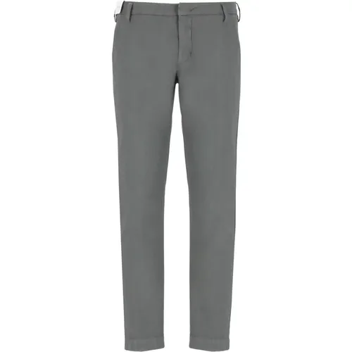 Grey Cotton Trousers with Logo Patch , male, Sizes: W32 - Entre amis - Modalova