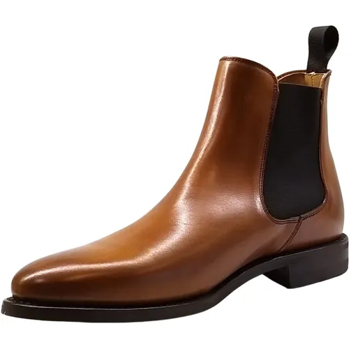 Leather Chelsea Boots with Dainite Sole , male, Sizes: 10 UK, 6 1/2 UK - Berwick - Modalova