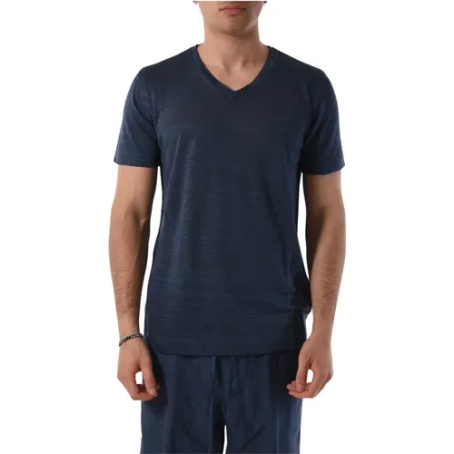 V-neck Casual T-shirt for Men , male, Sizes: 2XL, L, XL, M - 120% lino - Modalova