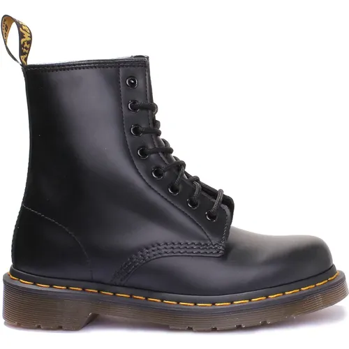 Smooth Boots , male, Sizes: 8 UK, 9 UK, 2 UK, 5 UK, 11 UK, 7 UK, 3 UK, 12 UK, 4 UK, 6 UK, 10 UK - Dr. Martens - Modalova