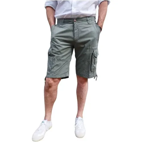 Casual Military Style Cotton Bermuda Cargo , male, Sizes: 4XL, S - aeronautica militare - Modalova