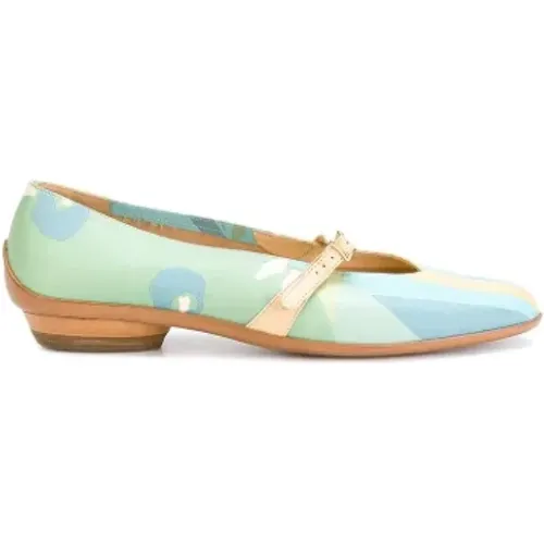 Pre-owned Silk flats , female, Sizes: 3 1/2 UK - Salvatore Ferragamo Pre-owned - Modalova