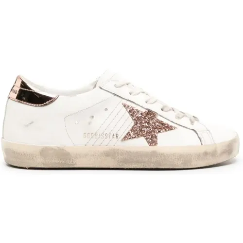 Weiße Sneakers mit Distressed-Effekt und Signaturstern-Patch , Damen, Größe: 36 EU - Golden Goose - Modalova