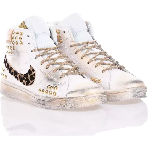 Handgemachte Weiße Gold Sneakers - Nike - Modalova