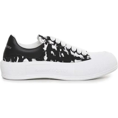 Black and Sneakers with Logo Print , male, Sizes: 6 UK, 5 UK - alexander mcqueen - Modalova