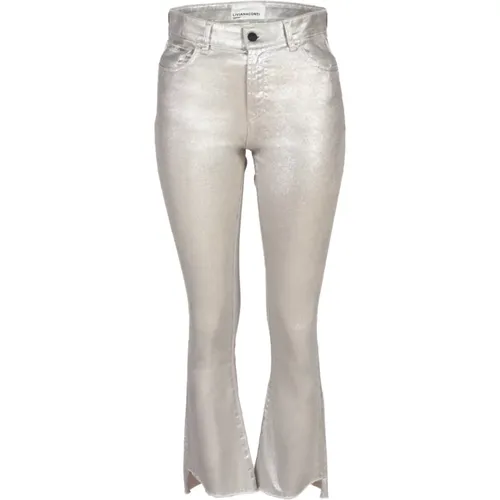 Metallic Flared Jeans mit Asymmetrischem Saum - Liviana Conti - Modalova